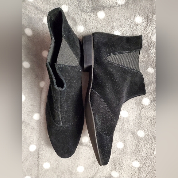 Town Shoes, Suede, black, flats - Picture 8 of 16